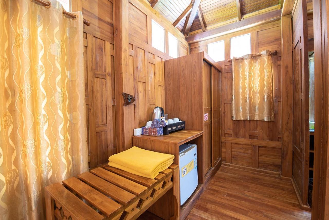 Front Side Deluxe Villa- Free Transfer to Tonsai Pier